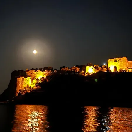 Castle View Serenity Square Koróni